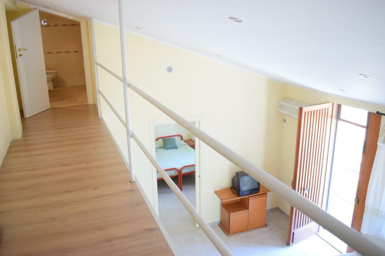 Beach House Vaccarizzo Катанія Екстер'єр фото